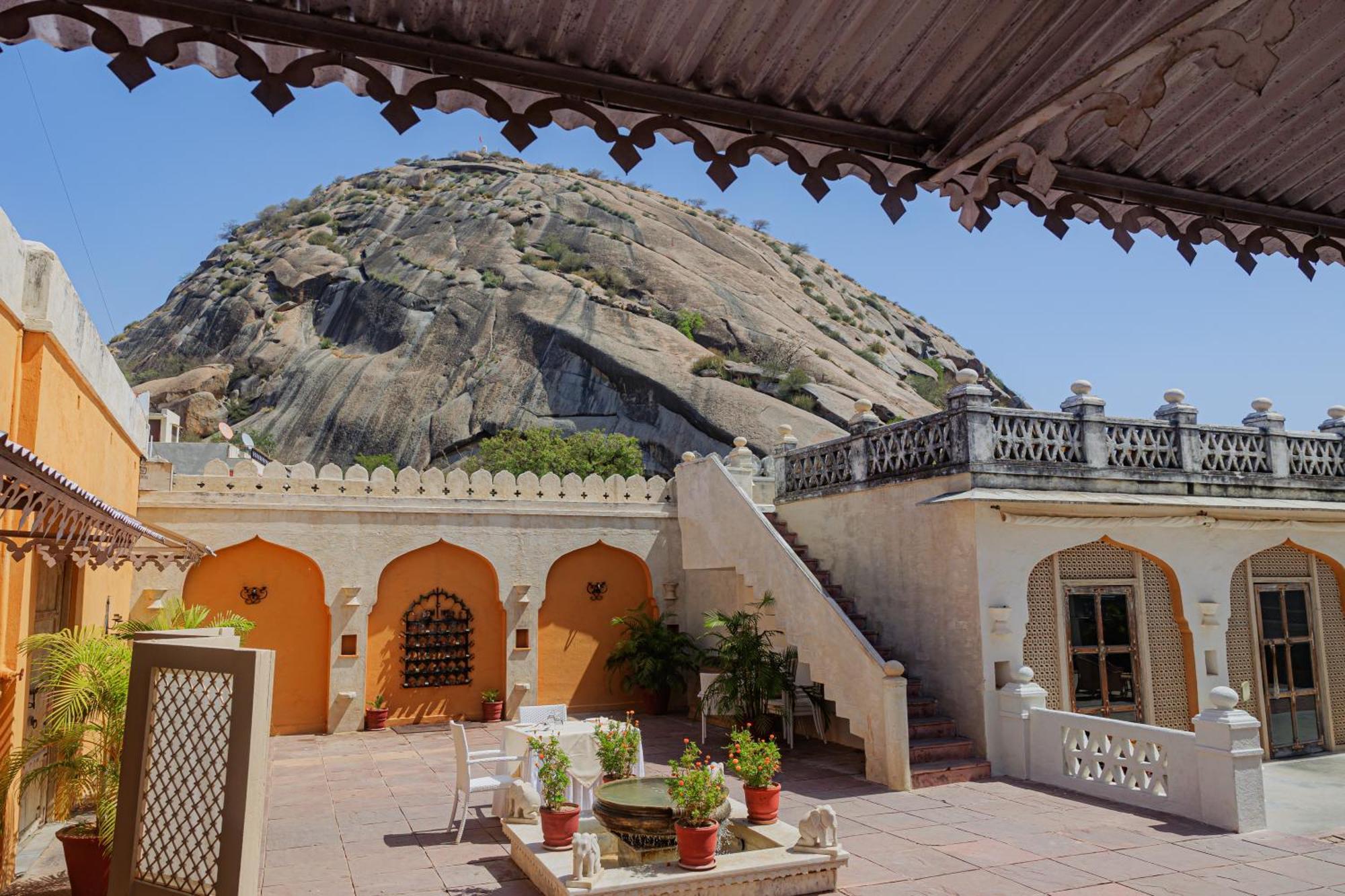 The Rawla Narlai - A Luxury Heritage Stay In Leopard Country Exterior foto